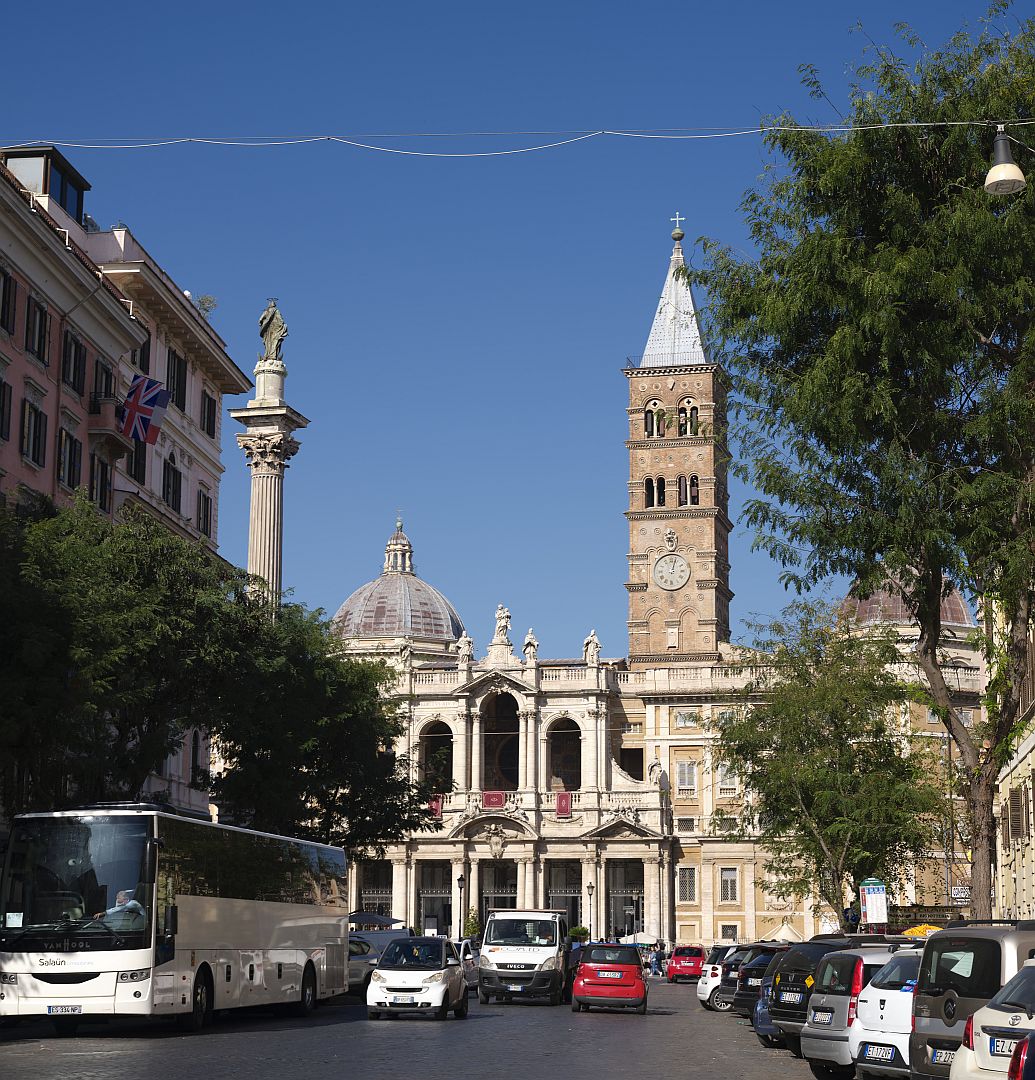 File:Santa Maria Maggiore - interior - hw.jpg - Wikipedia