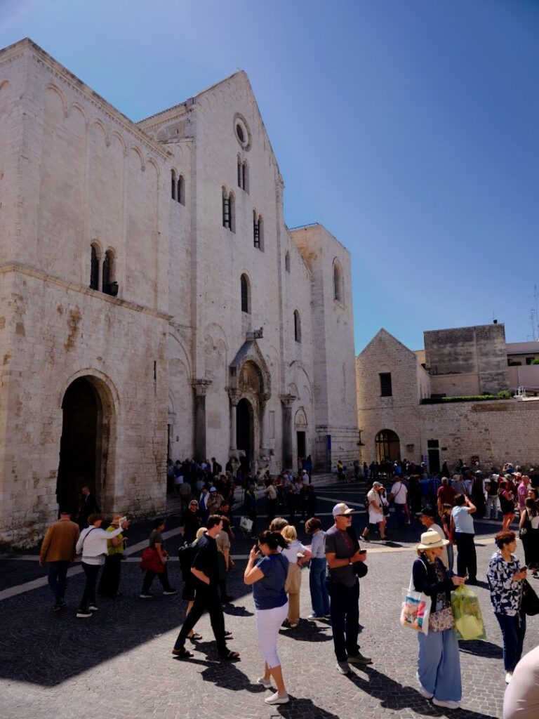 Basilica di San Nicola front