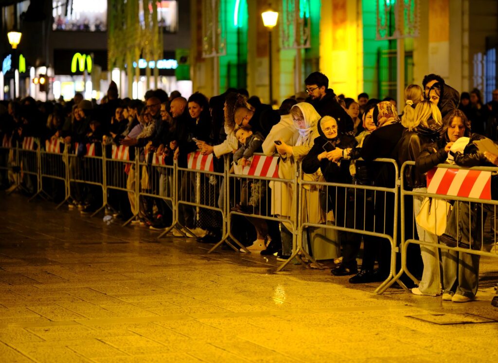 The expectant crowd