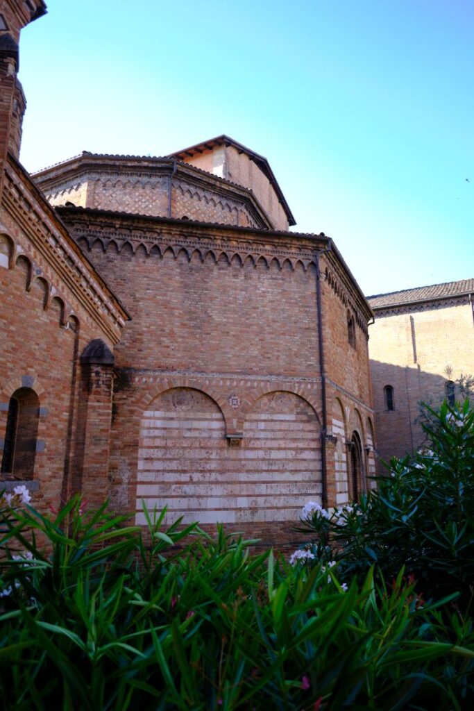 External view of Santo Sepolcro