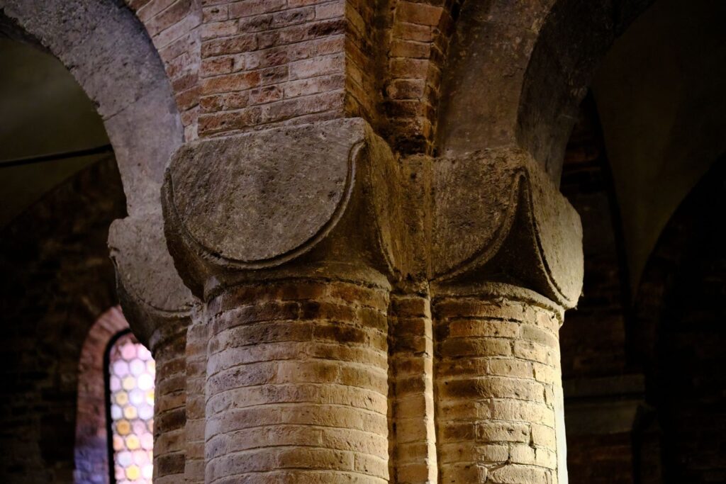 Carolingian capitals